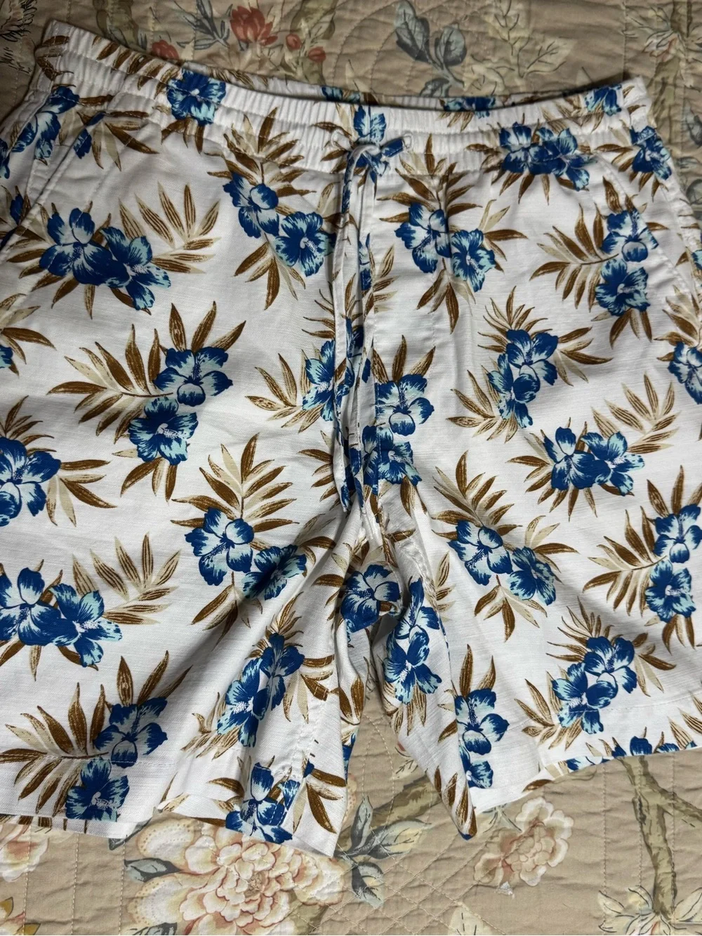 Lands' End White Floral Hybrid Shorts with Blue and Tan Print